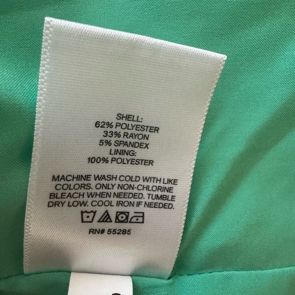 Express Button-Up Vest - Picture 5 of 7